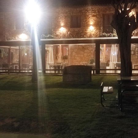 Hostal Bavieca เมดีนาเชลี ภายนอก รูปภาพ