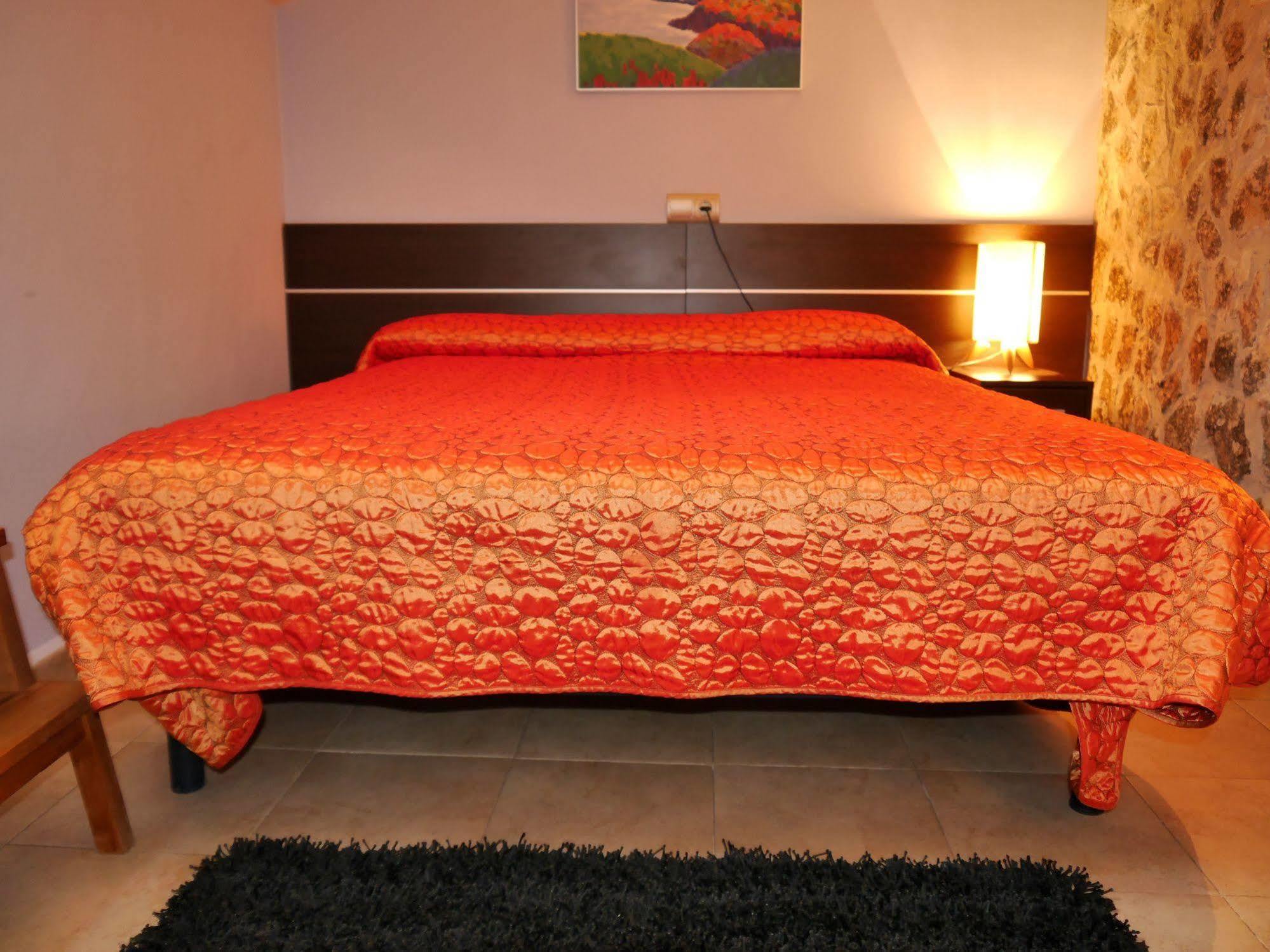 Hostal Bavieca เมดีนาเชลี ภายนอก รูปภาพ